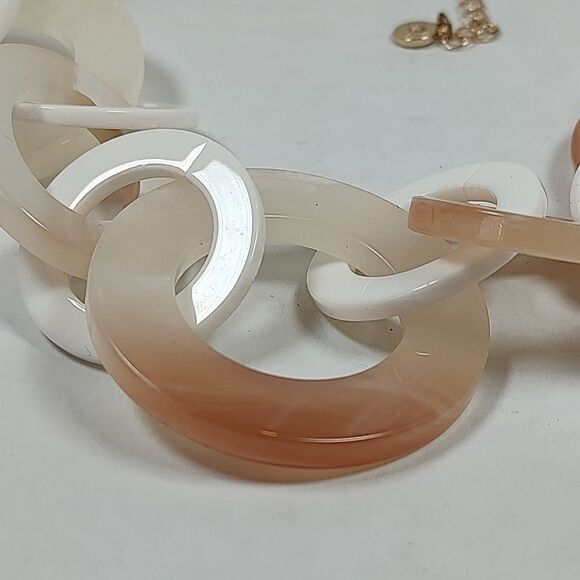 Signed V Chunky Plastic Link Necklace Beige White Gold Chain Statement 17" - 20" - Picture 13 of 16